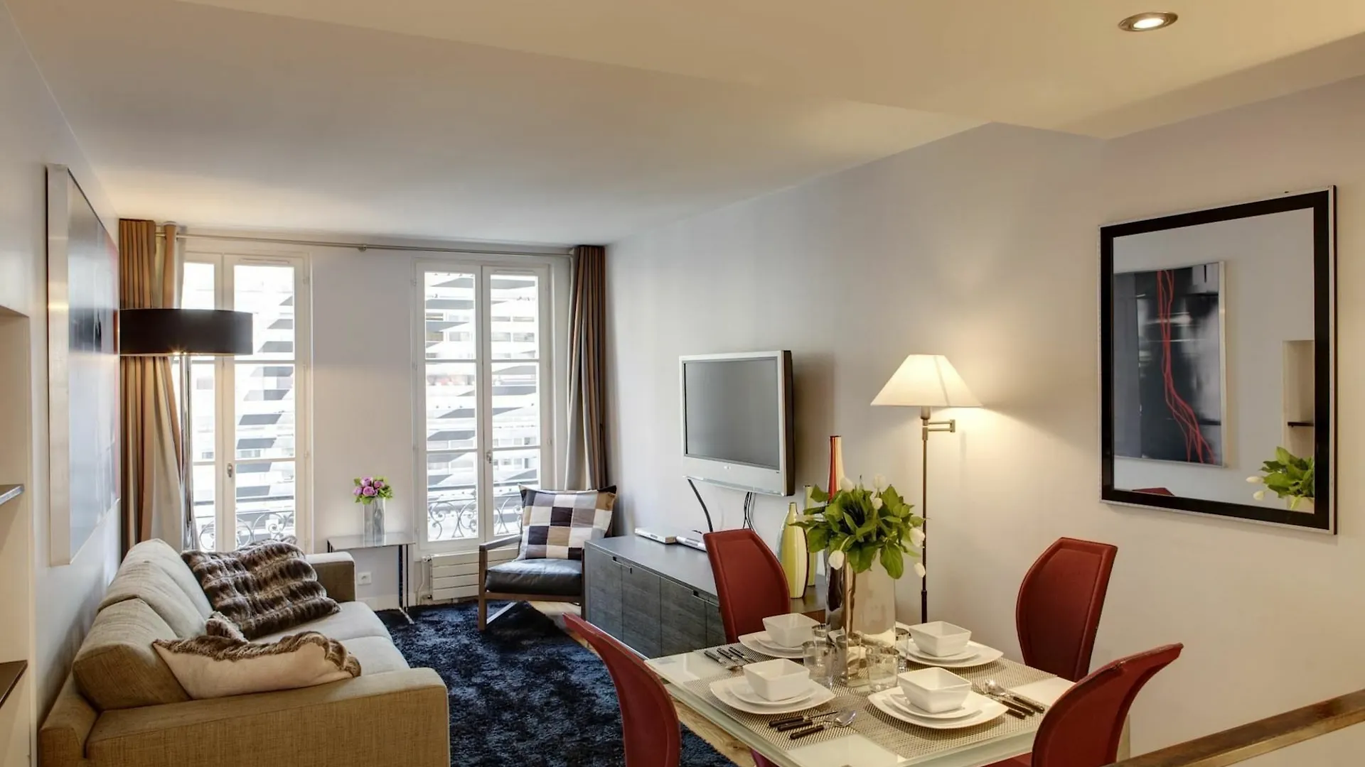 Europea - Montaigne Paris