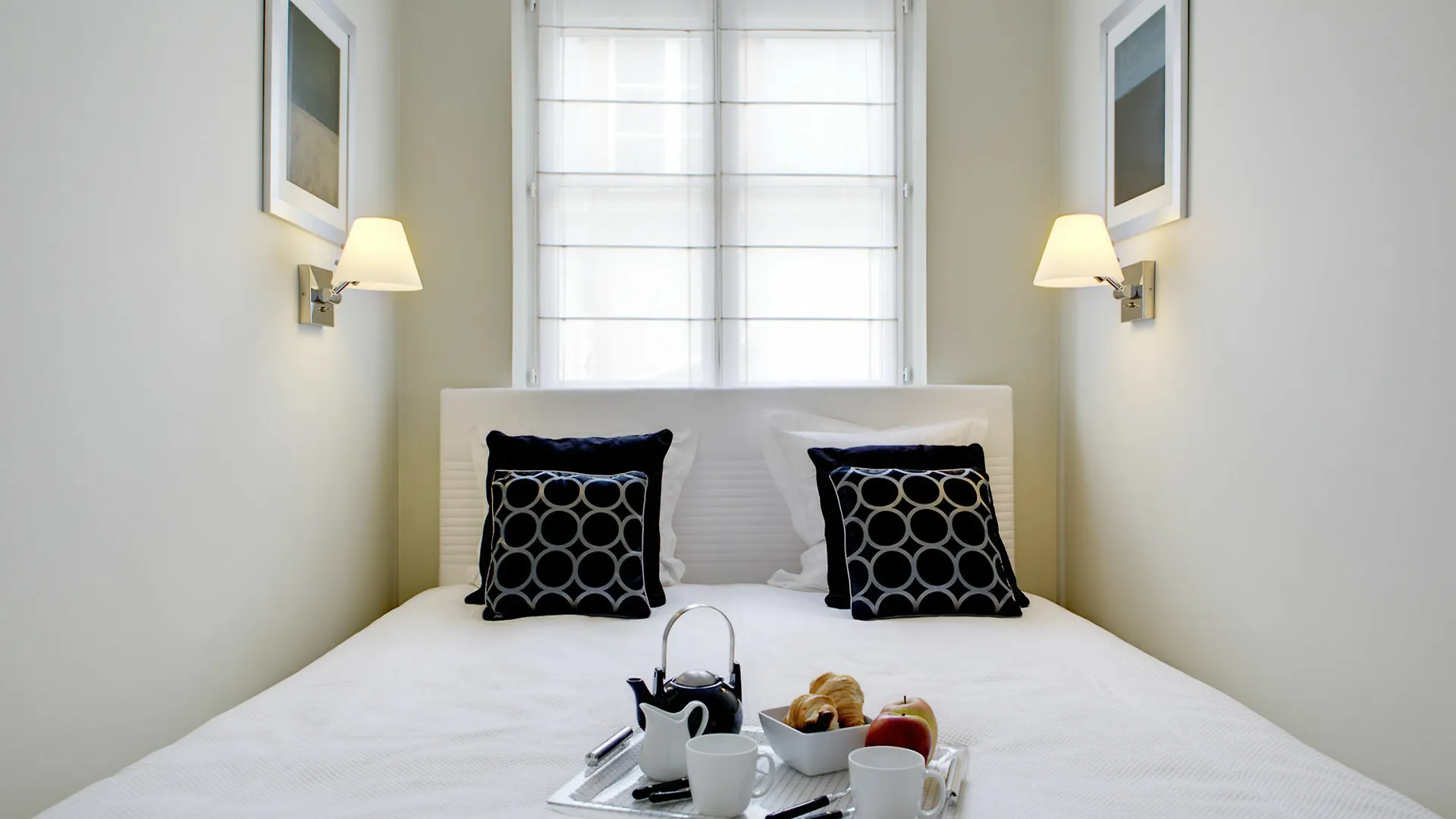 Europea - Montaigne * Paris