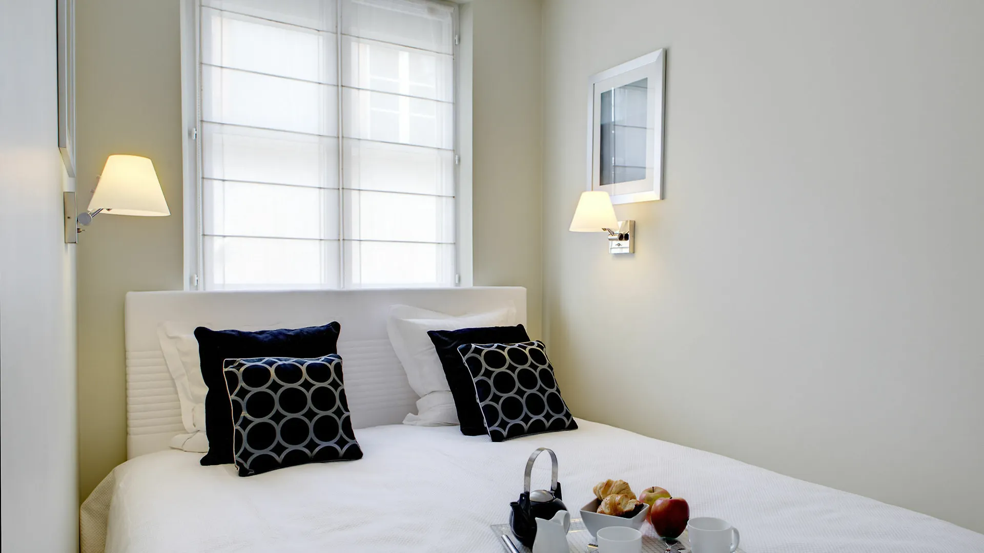 Europea - Montaigne * Paris
