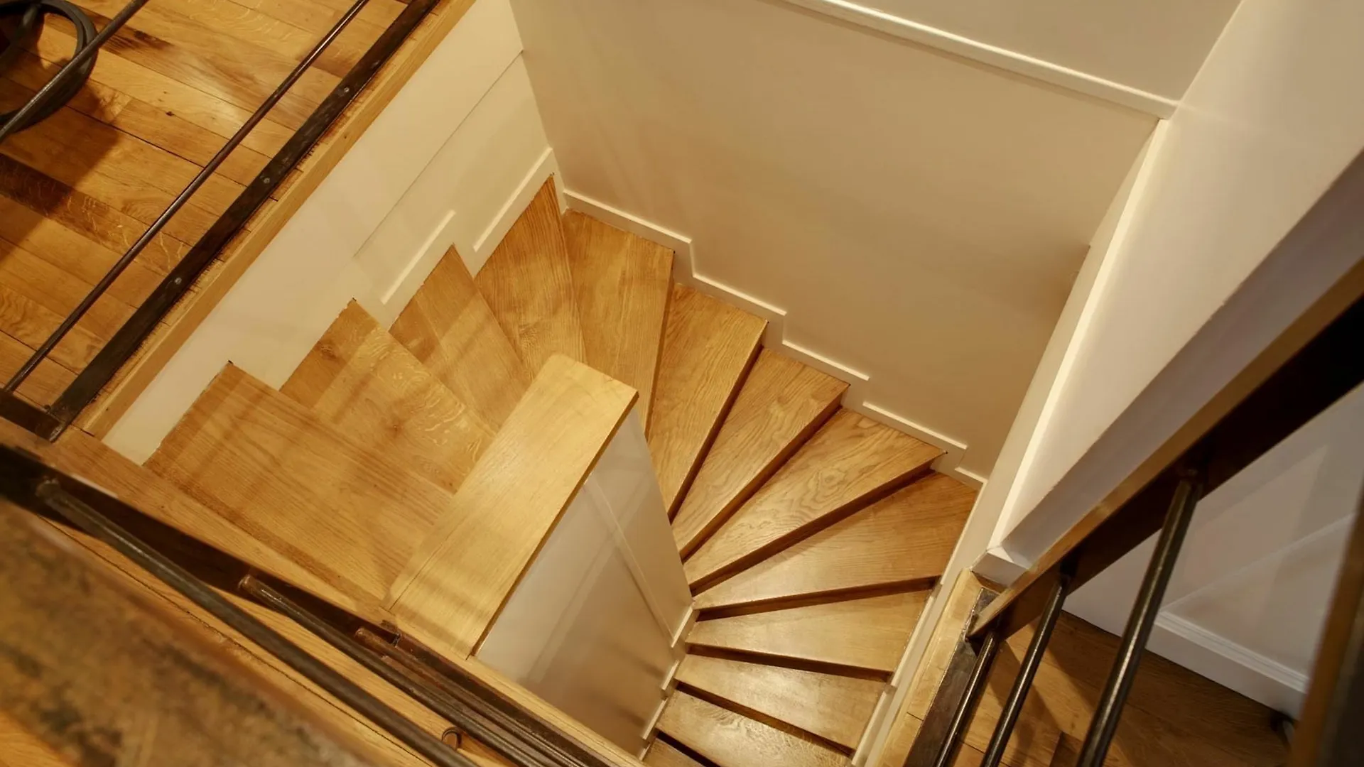 Apartment Europea - Montaigne *